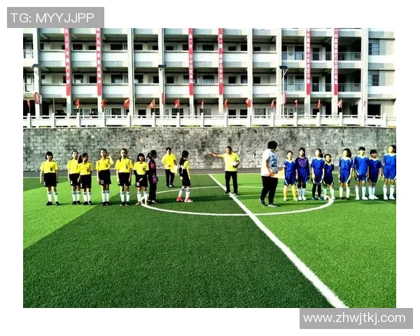 城南足球俱乐部迎战全本现代力争胜利展现团队实力与拼搏精神