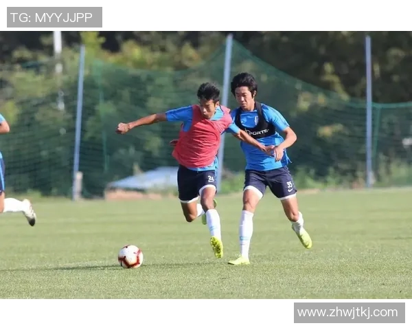 富力球迷与国安球迷的激情对决谁能在绿茵场上笑到最后