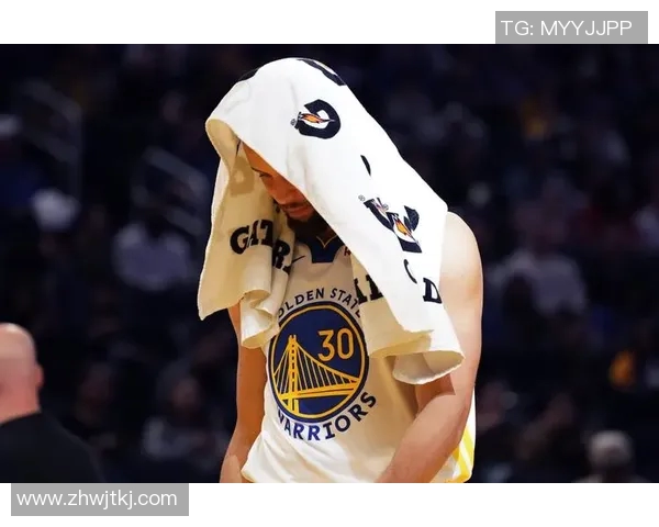 季后赛精彩对决勇士与骑士的巅峰对抗视频回顾与分析