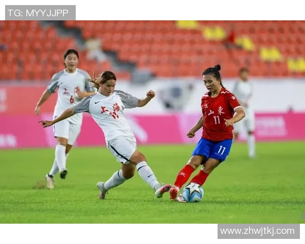 山东女子足球队迎战长春队全力争胜展现风采 山东女子足球队迎战长春队全力争胜展现风采