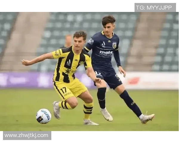 比利亚斯主场迎战巴伦西亚双方争夺关键三分的激烈对决