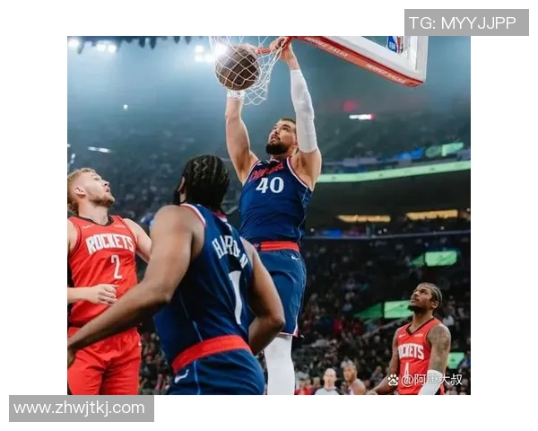 火箭与快船的激烈对决1415日赛场精彩瞬间回顾与分析 火箭与快船的激烈对决1415日赛场精彩瞬间回顾与分析