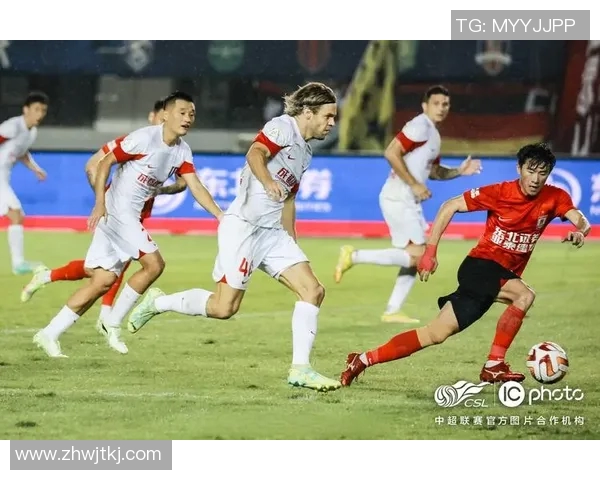 长春队迎战大连权健展现实力争夺胜利的关键对决 长春队迎战大连权健展现实力争夺胜利的关键对决